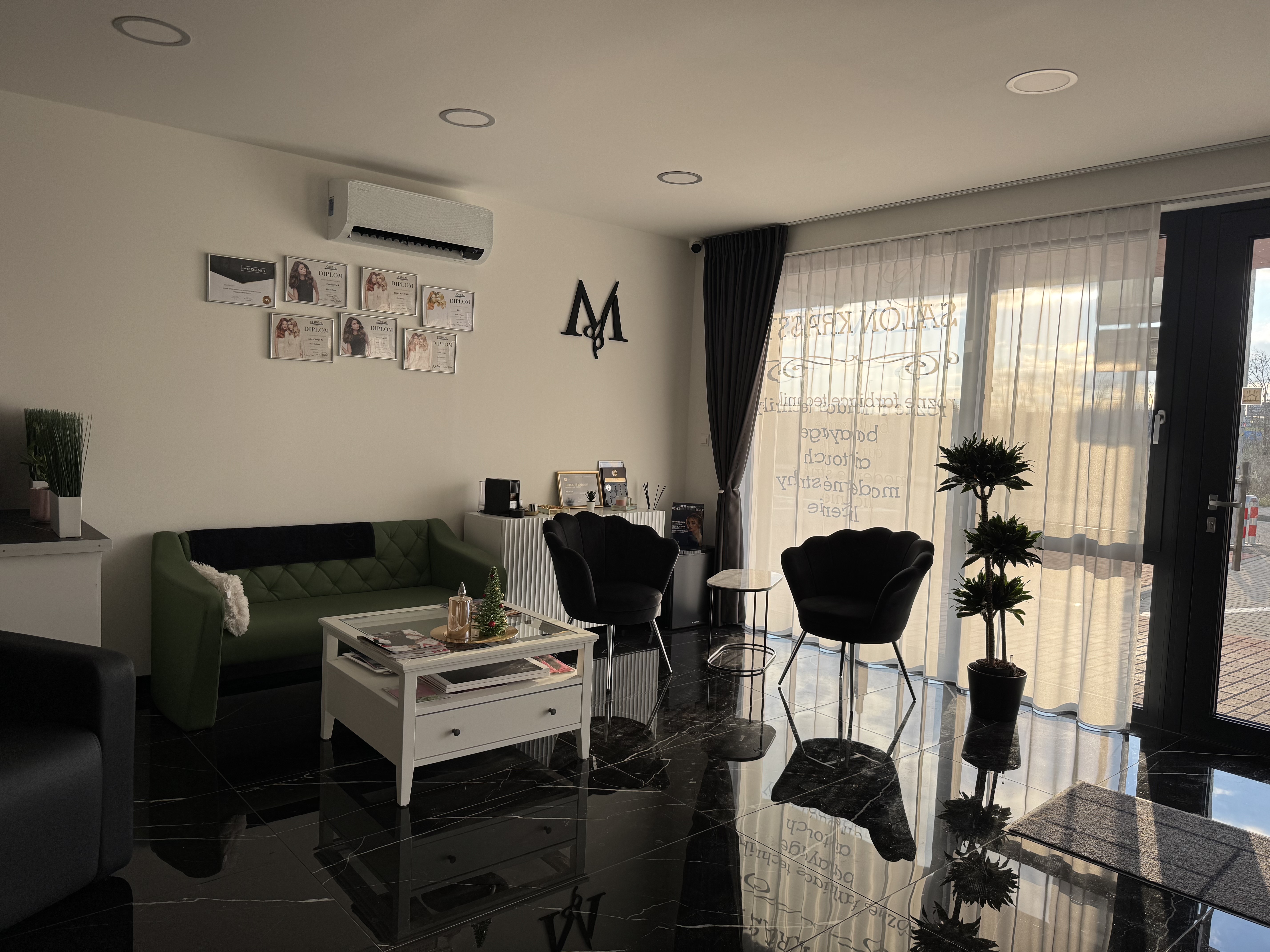 Interiér Salon Meri